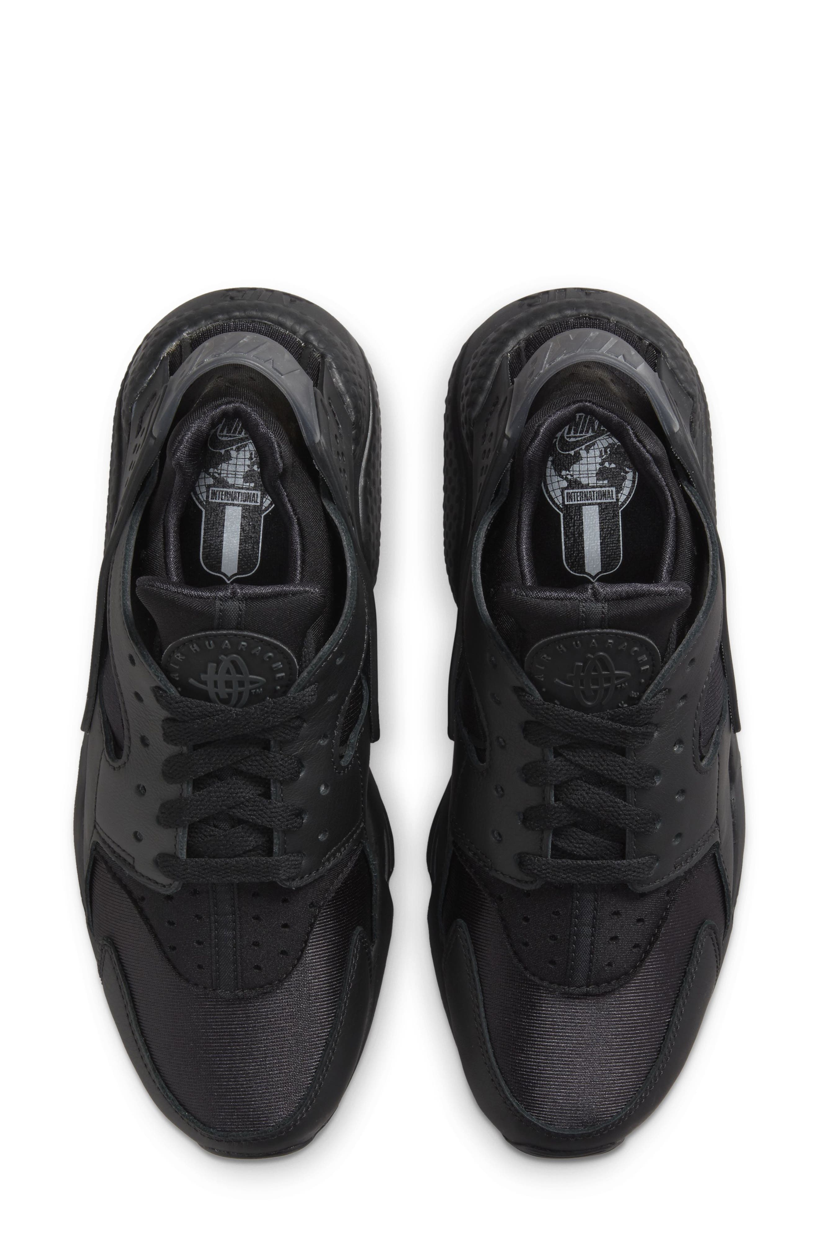 Nike Air Huarache Sneaker, Alternate, color, 