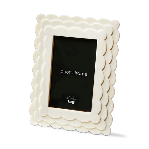 Rectangle Scallop Photo Frame 4X6 White Resin Summer