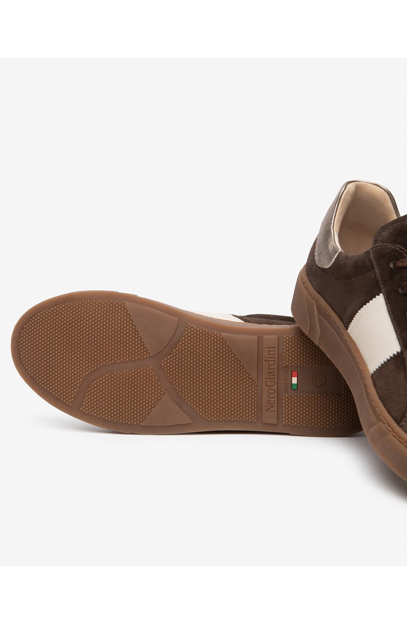 Retro Low Top Leather Sneaker, Alternate, color, CHOCOLATE