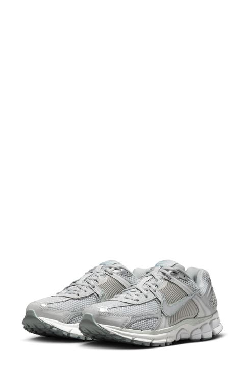 Zoom Vomero 5 Sneaker (Women)