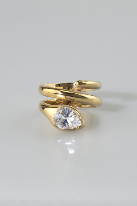 Spiral Pear-Cut Ring