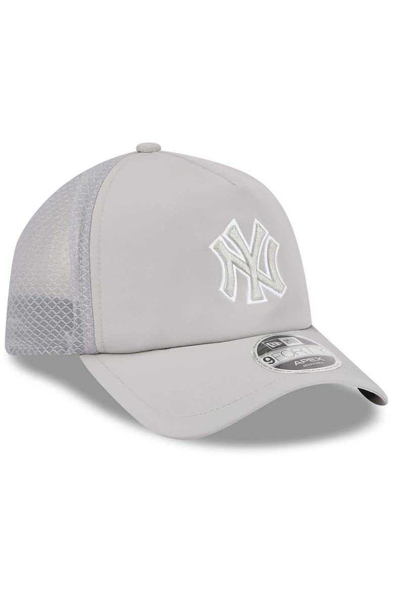 Men's New Era Gray New York Yankees 2026 Batting Practice Apex 9FORTY Adjustable Trucker Hat, Alternate, color, Gray
