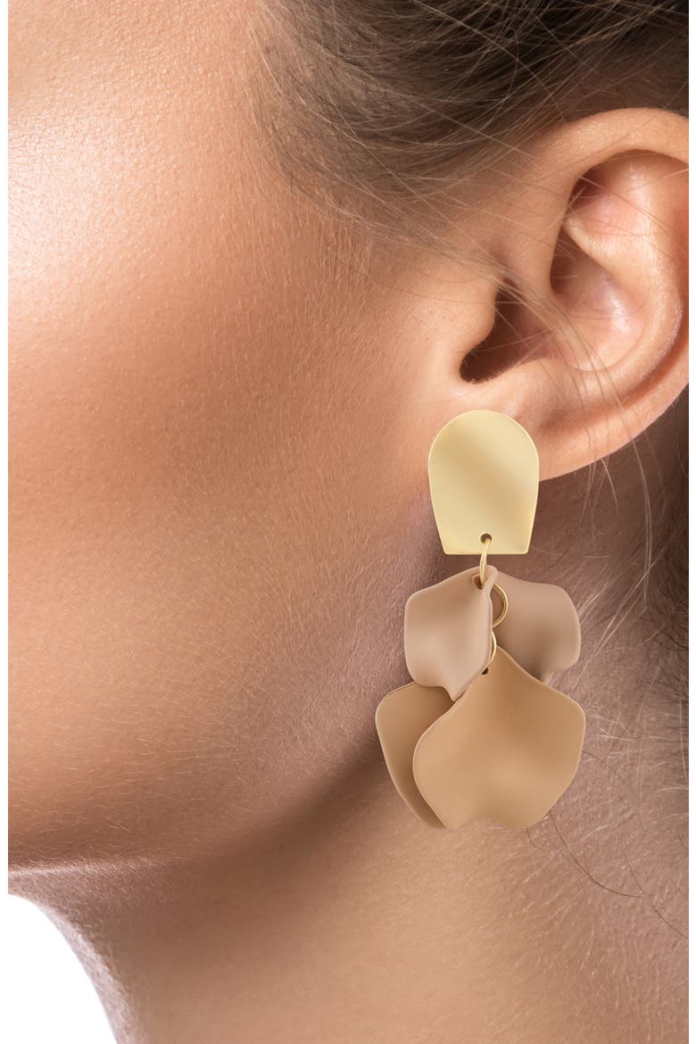 Ginkgo Leaf Flutter Drop Earrings (Nordstrom Exclusive), Alternate, color, BROWN/ GOLD