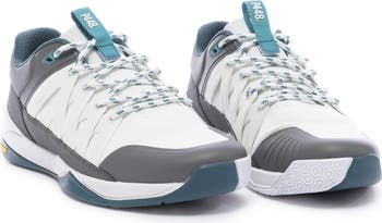 Court Sneaker
