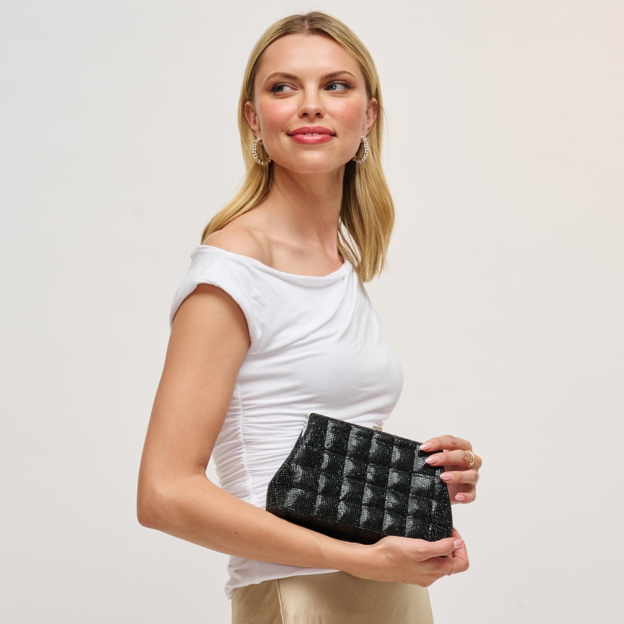 URBAN EXPRESSIONS HANDBAGS Karla Evening Bag, Alternate, color, Black