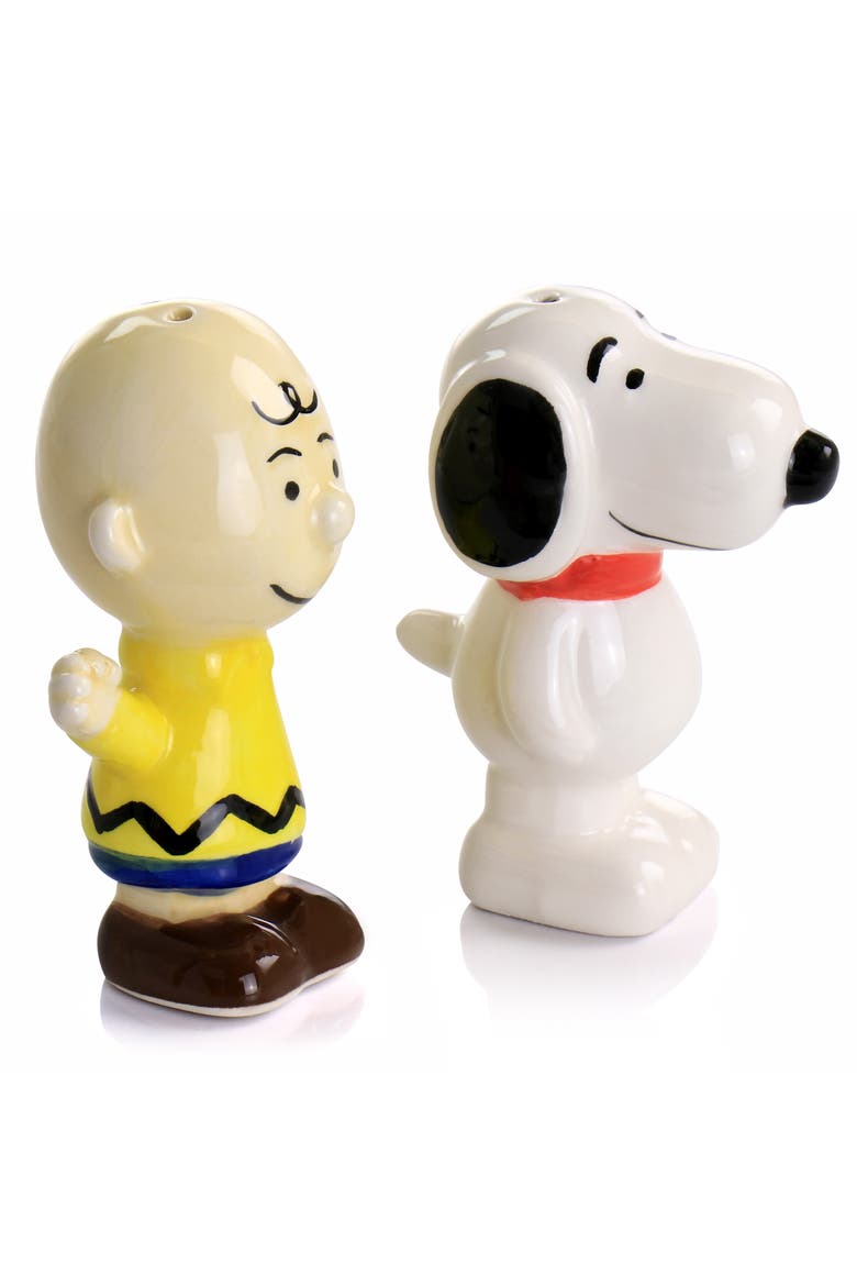 Classical Pals Charlie Brown and Snoopy Figurine Salt and Pepper Shaker Set, Alternate, color, Multi