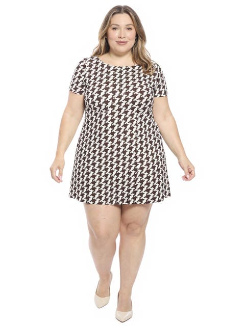 Plus Size Geometric Short Sleeve Round Neck Mini Shift Dress