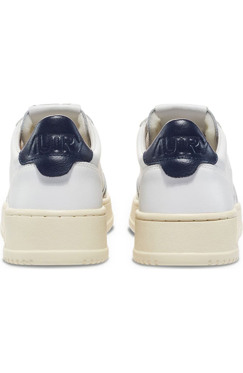 AUTRY Medalist Low Sneaker, Alternate, color, Wht/Space