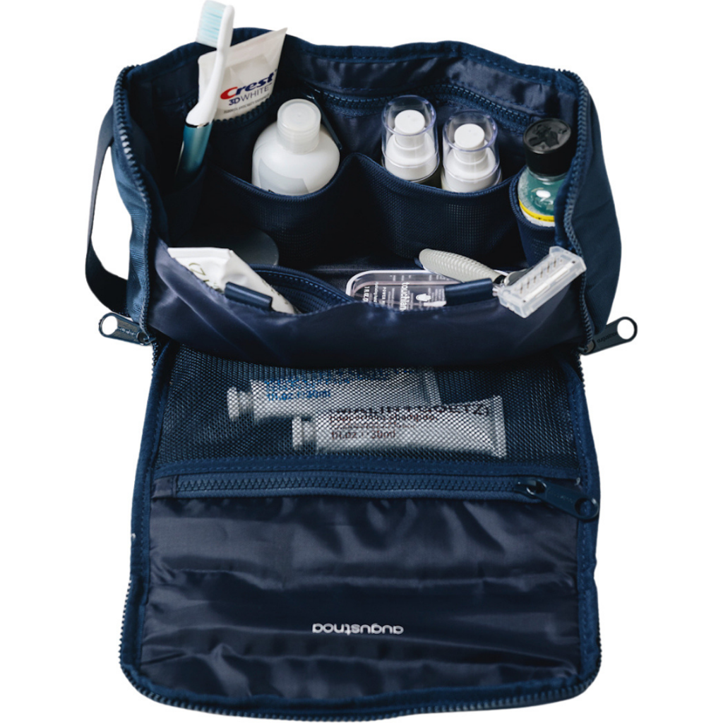 AUGUSTNOA Dopp Kit in Navy Blue  product