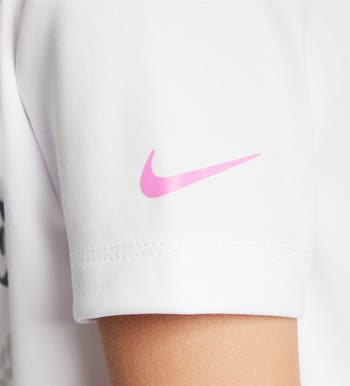 Kids' Dri-FIT Game, Swoosh, Match! T-Shirt & Shorts Set