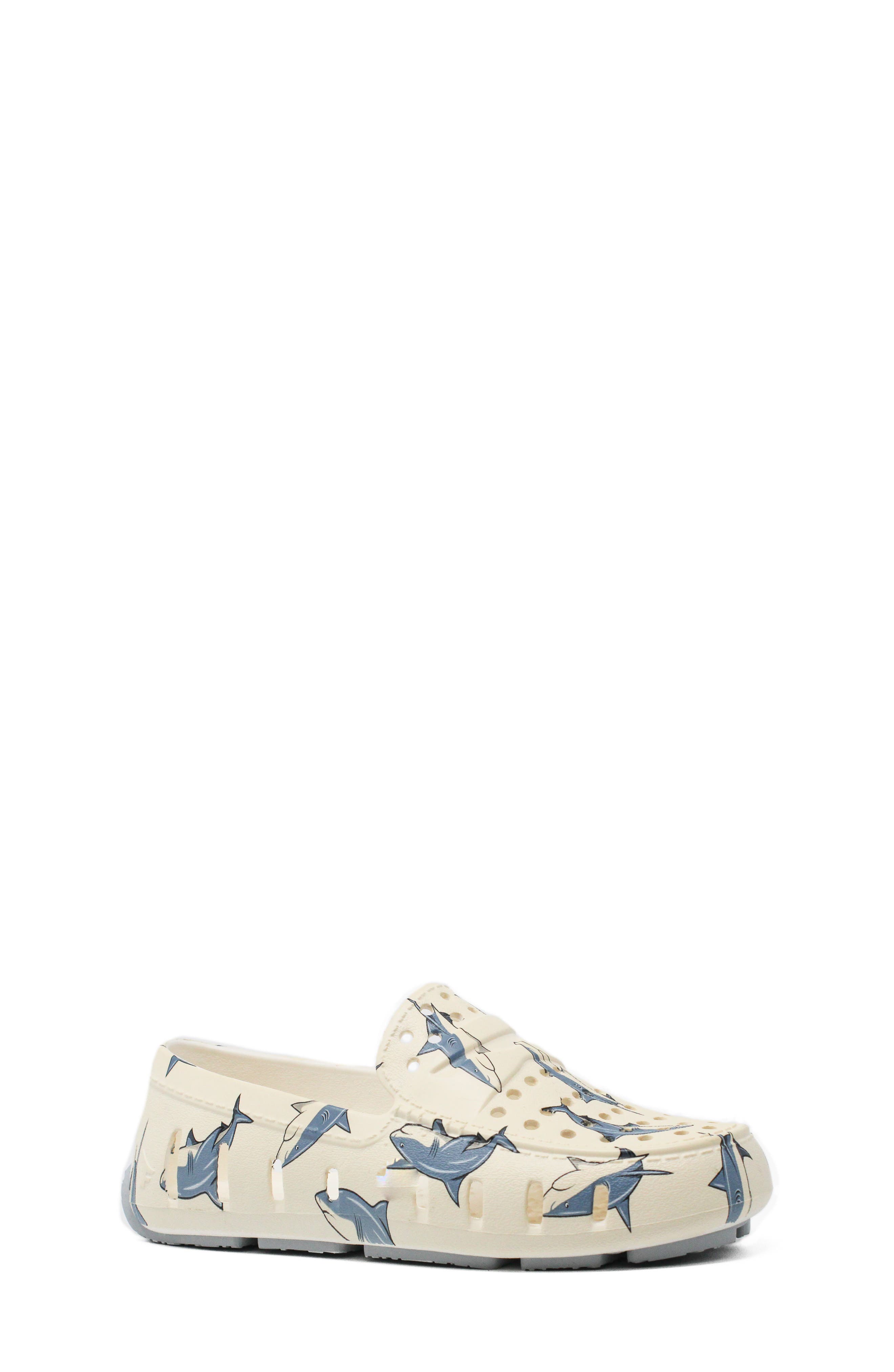 SHARK PRINT