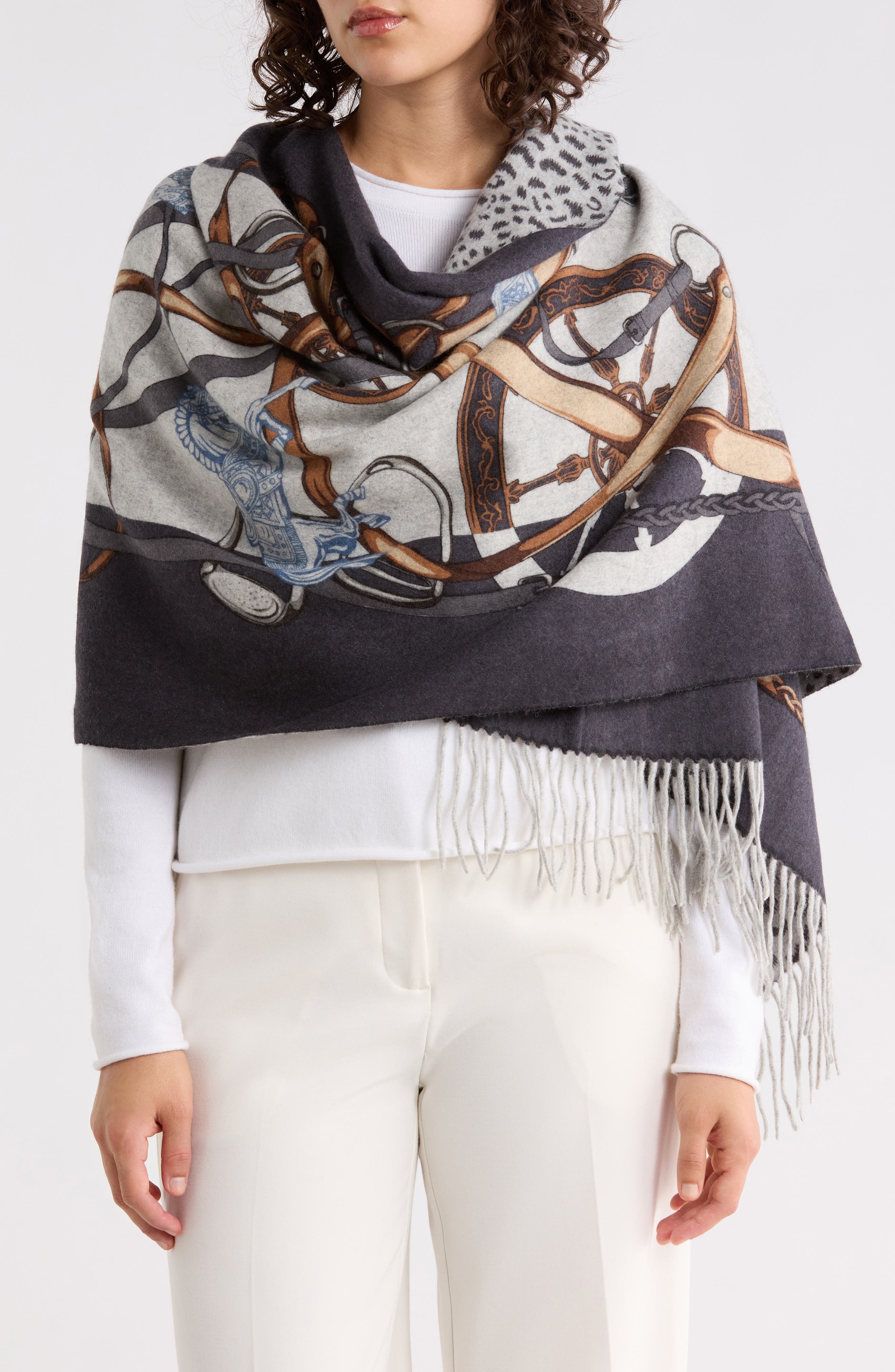 La Fiorentina Faux Fur Trim Cashmere Blend Ruana