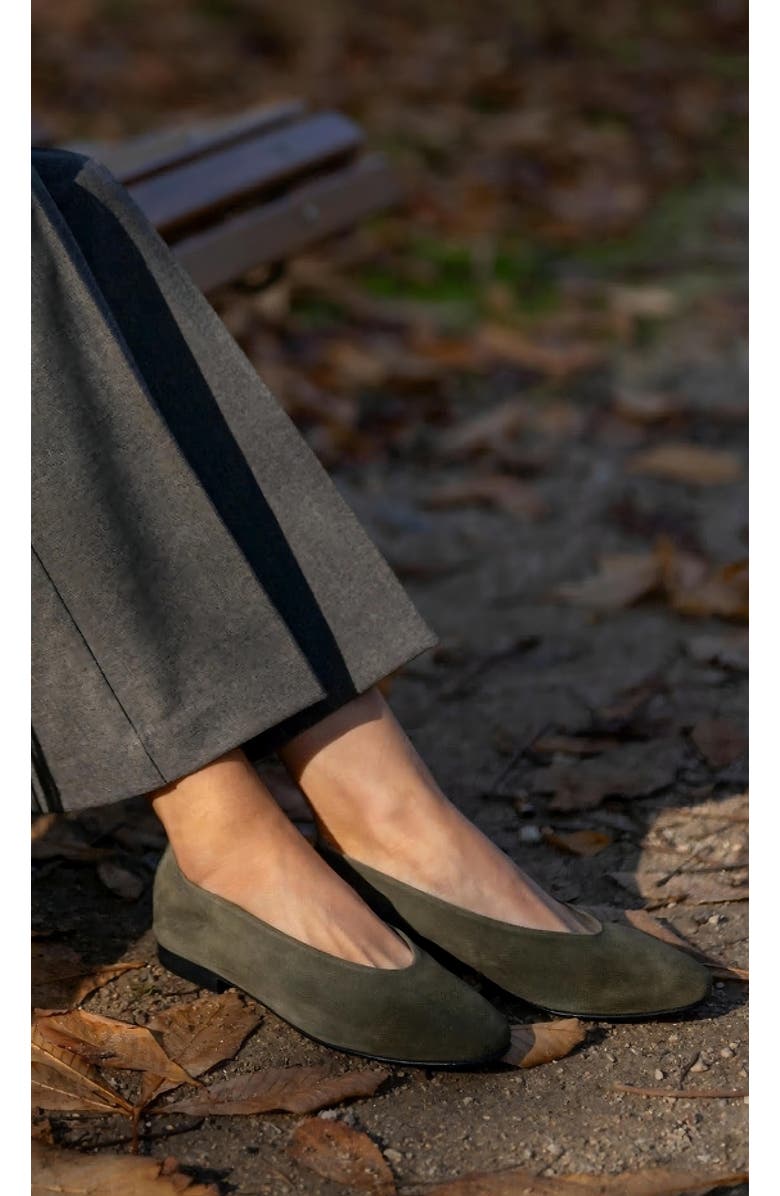 Menina Step Lucrecia Suede Ballet Flat, Alternate, color, Forest Green