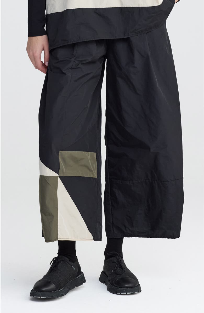 LUUKAA Brooklyn Cropped Graphic Pants, Alternate, color, Black