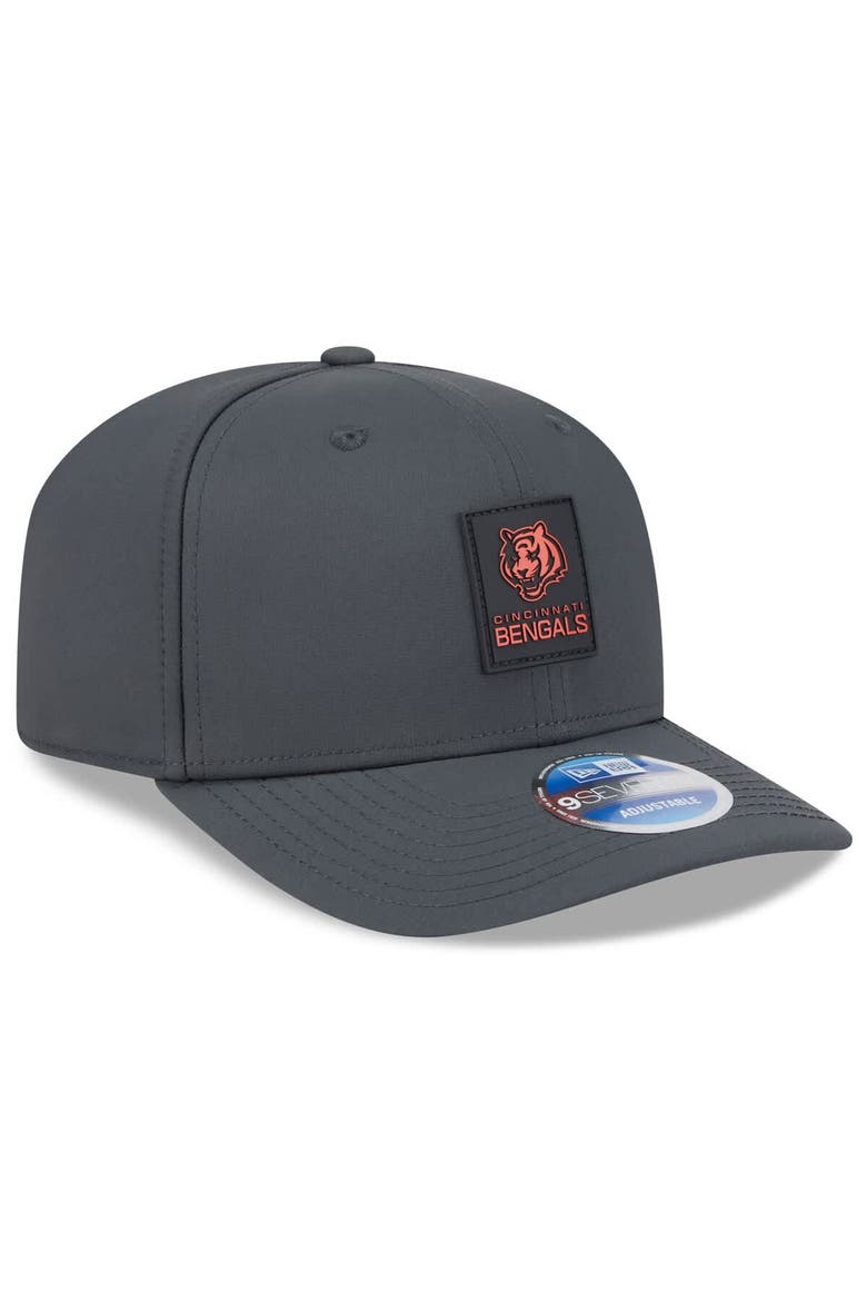 Men's New Era Charcoal Cincinnati Bengals 2025 Sideline Cold Weather 9SEVENTY Adjustable Hat, Alternate, color, Charcoal