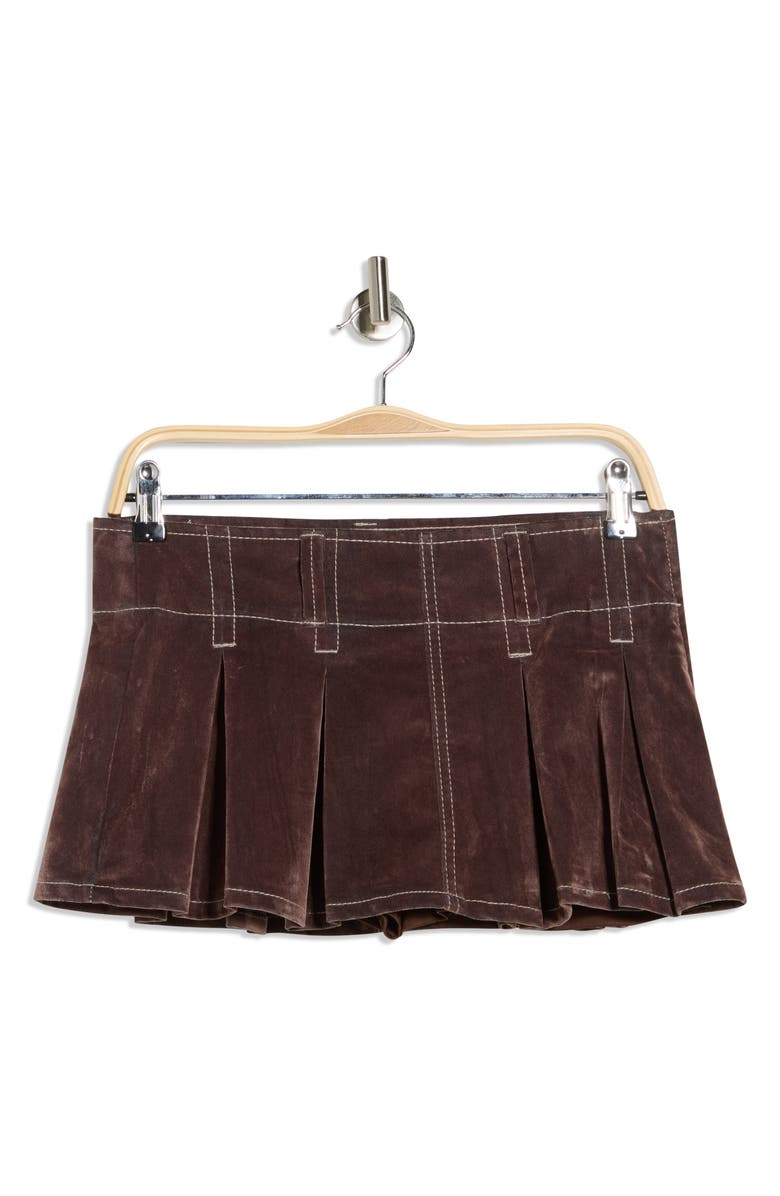 Madden Girl Pleated Flocked Denim Miniskort, Main, color, Mocha