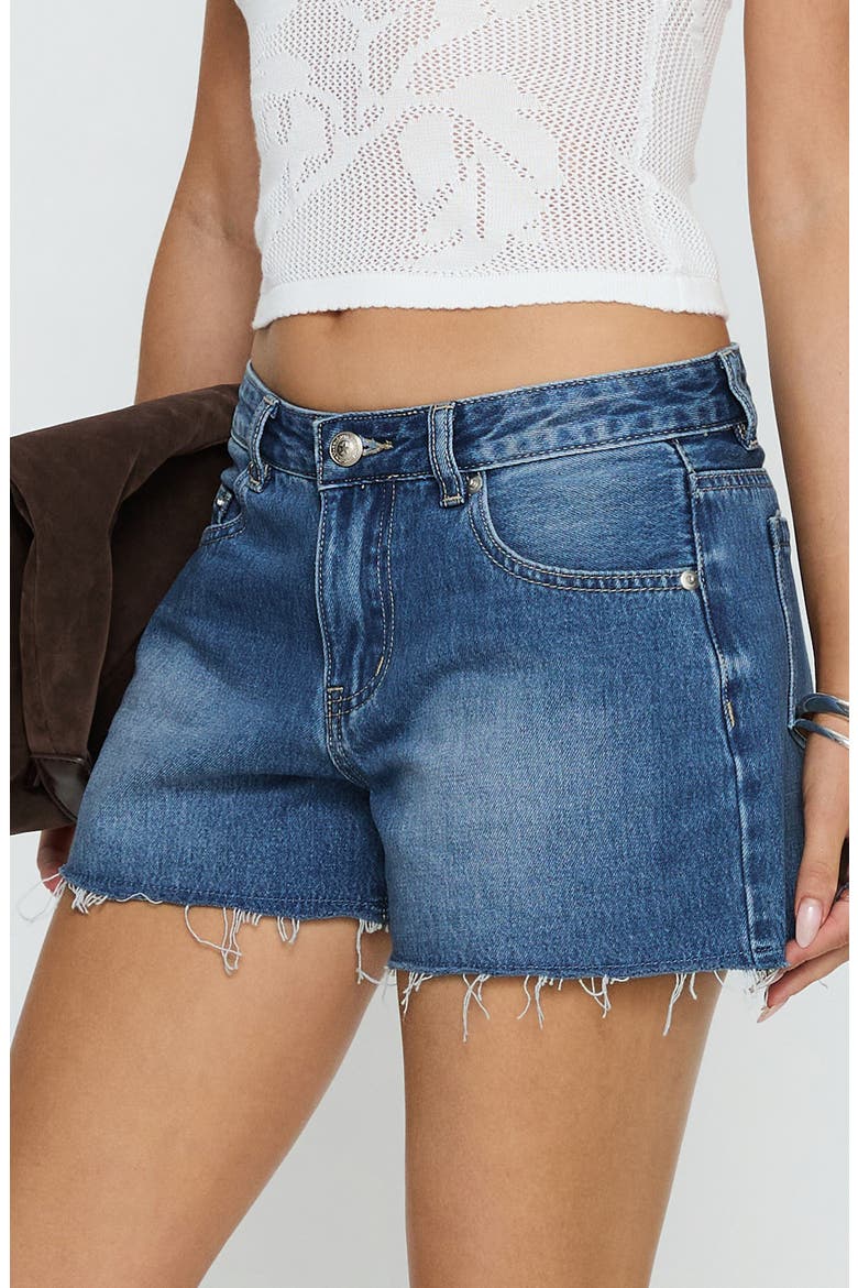 Mackenza Raw Hem Mid Rise Denim Shorts, Alternate, color, MID BLUE WASH