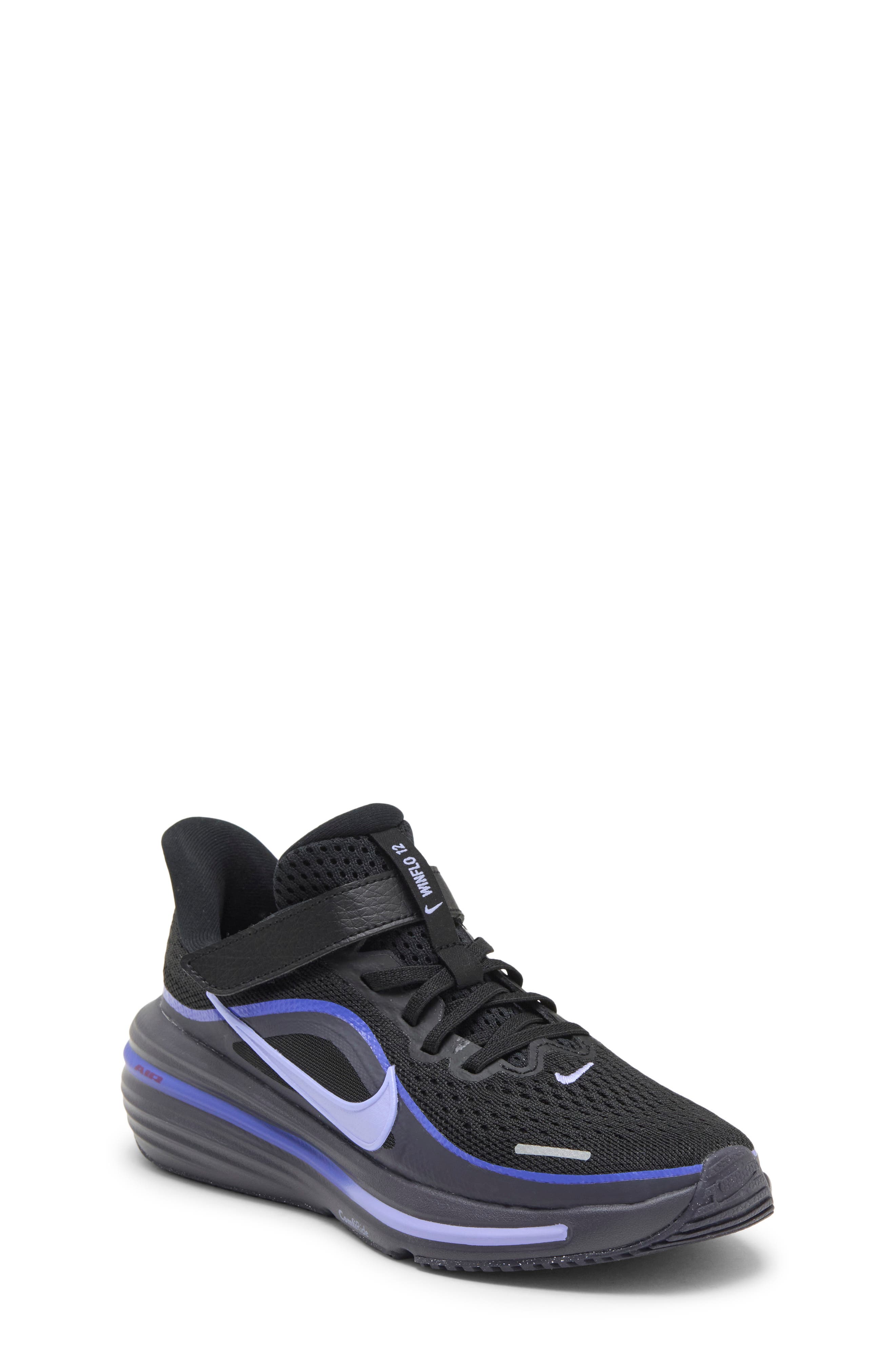 Air Winflo 12 Running Shoe