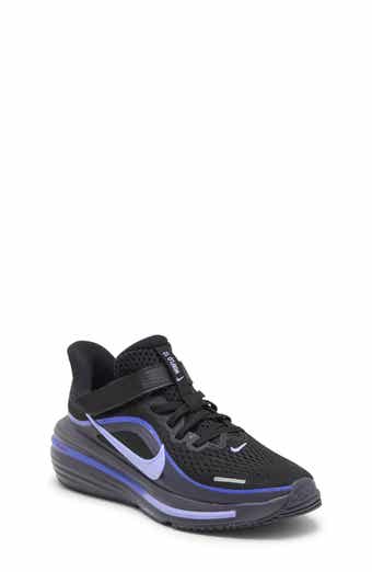 Air Winflo 12 Running Shoe