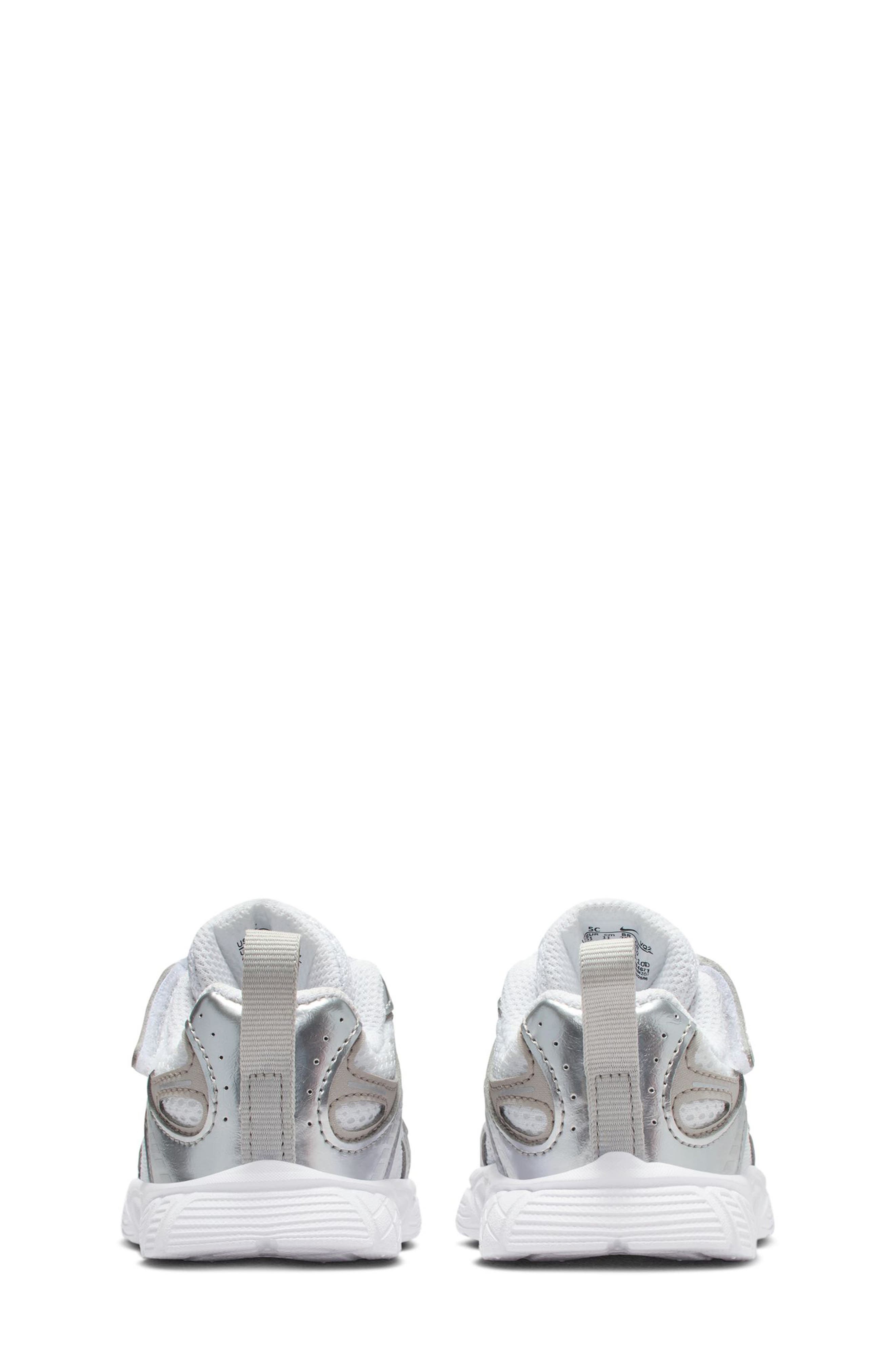 Kids' V5 RNR Sneaker, Alternate, color, 100 WHITE/BLACK