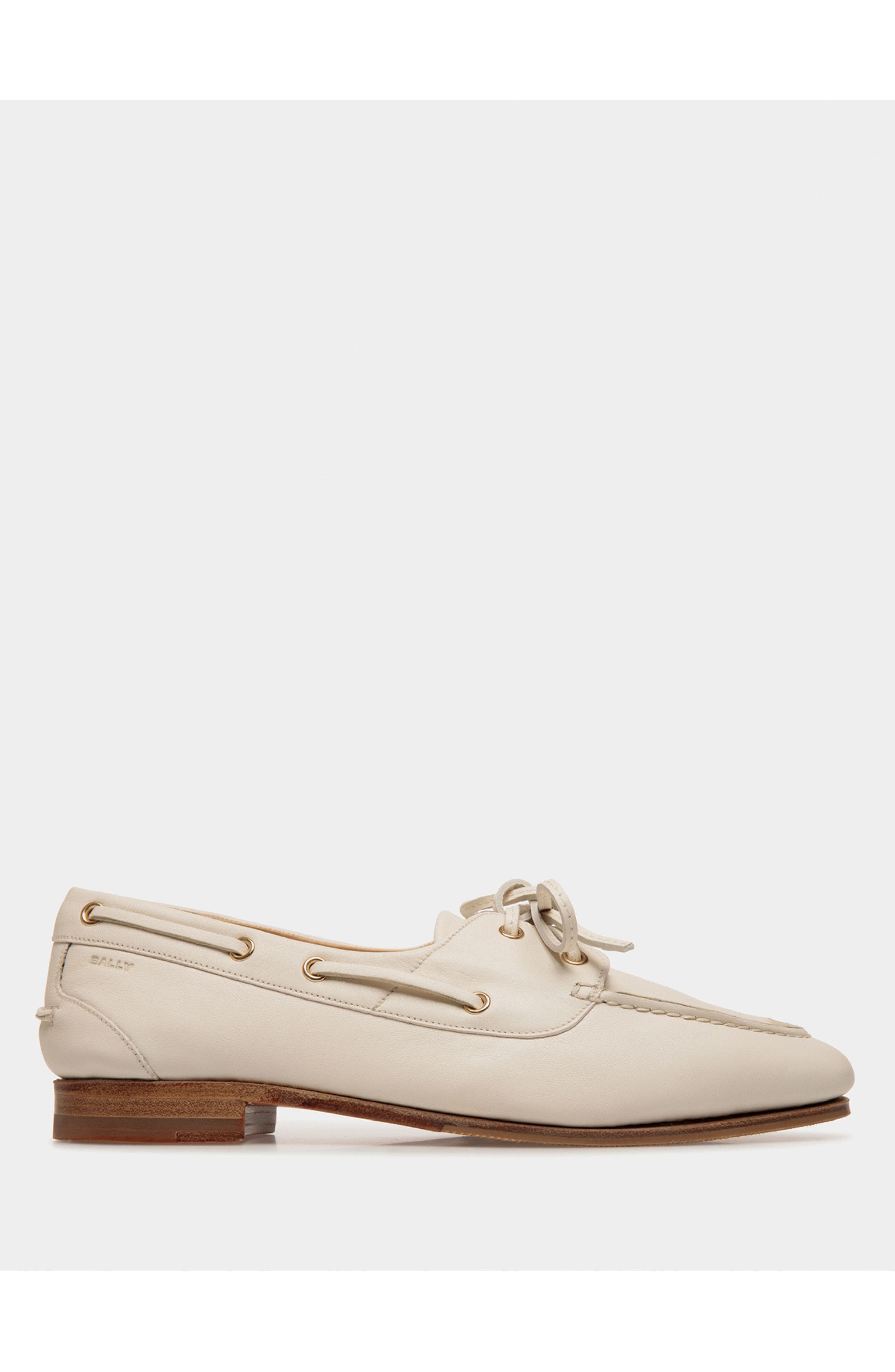 Bally Plume Moccasin in Calf Leather, Main, color, White