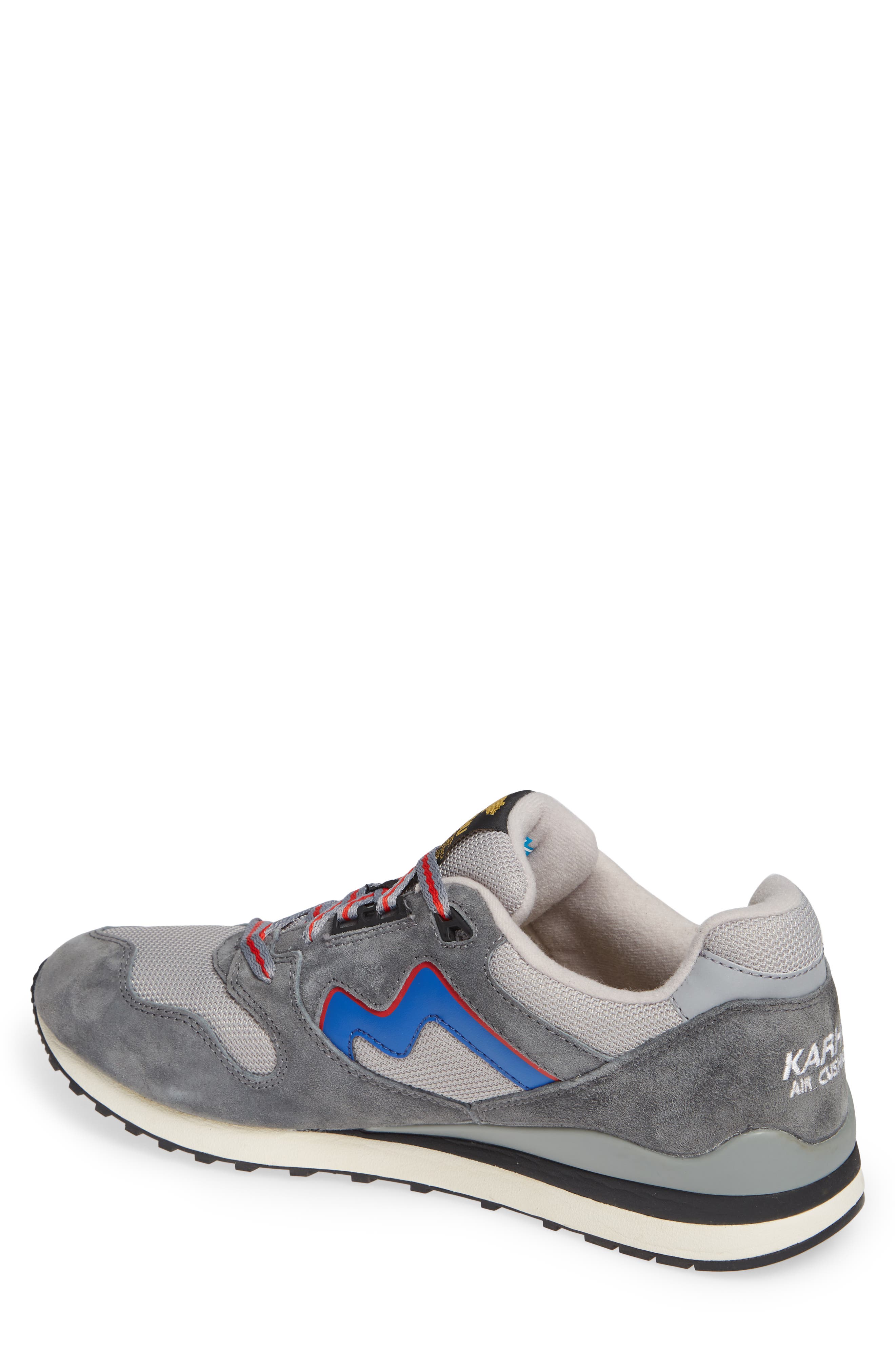 Karhu Gender Inclusive Synchron Classic Sneaker, Alternate, color, 