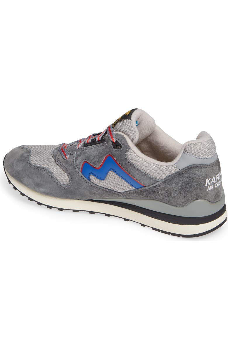 Karhu Gender Inclusive Synchron Classic Sneaker, Alternate, color,