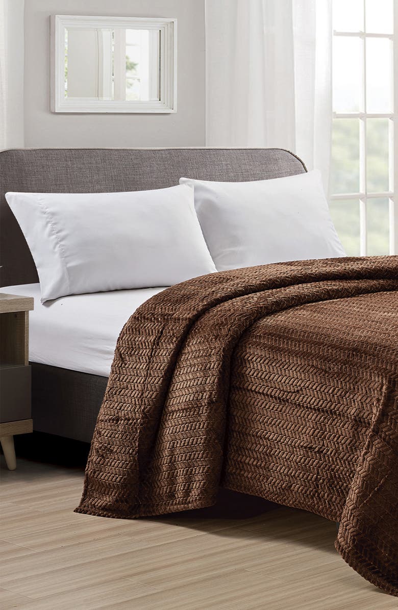 Luxury Home Braided Chevron Microplush Blanket, Alternate, color, Chocolate