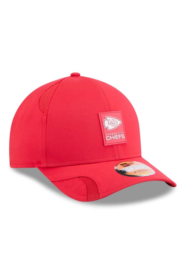 Men's New Era Red Kansas City Chiefs 2025 Sideline  M-Crown 9FORTY Adjustable Hat, Alternate, color, Red