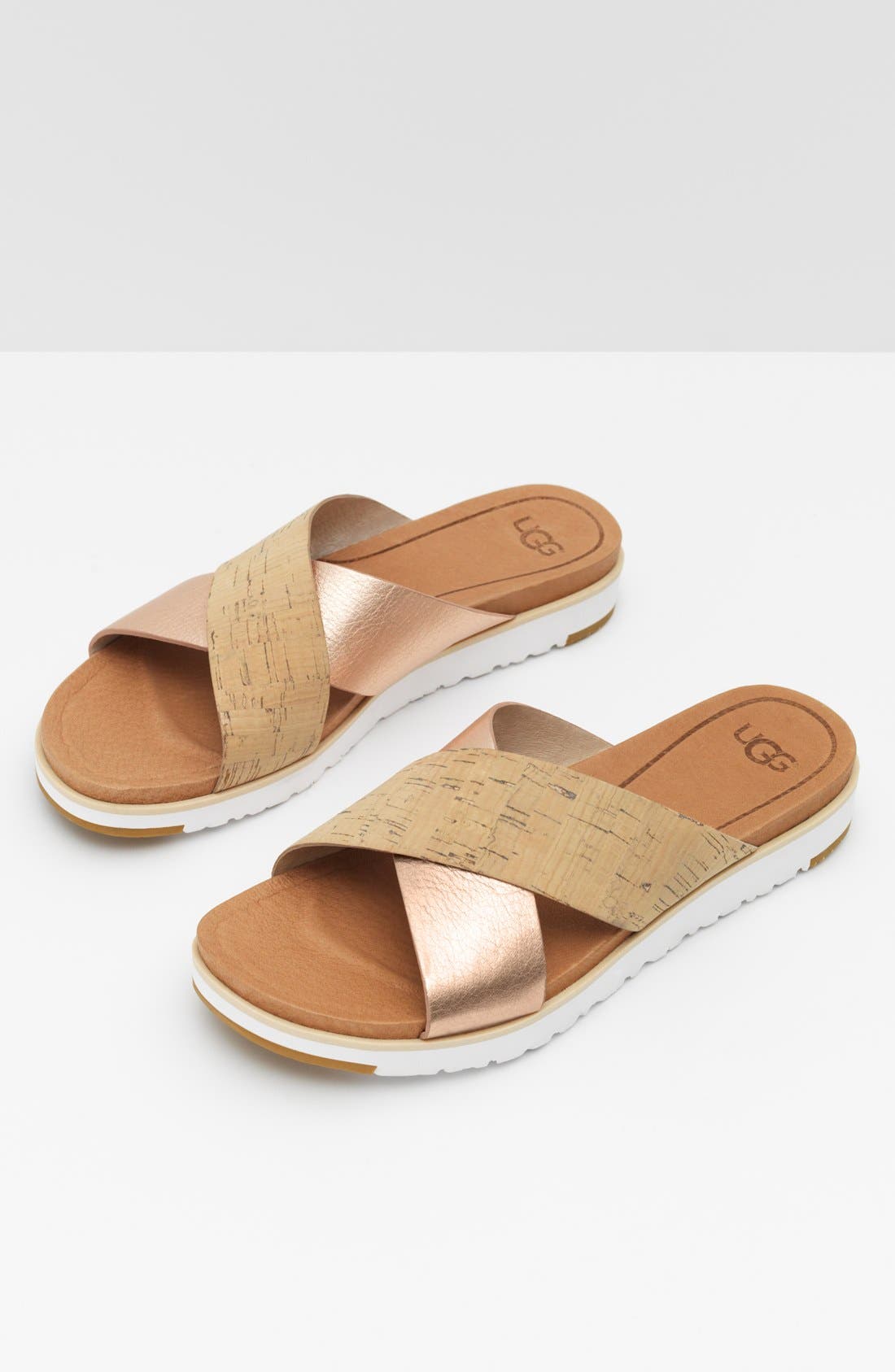 'Kari' Sandal, Alternate, color, SILVER LEATHER