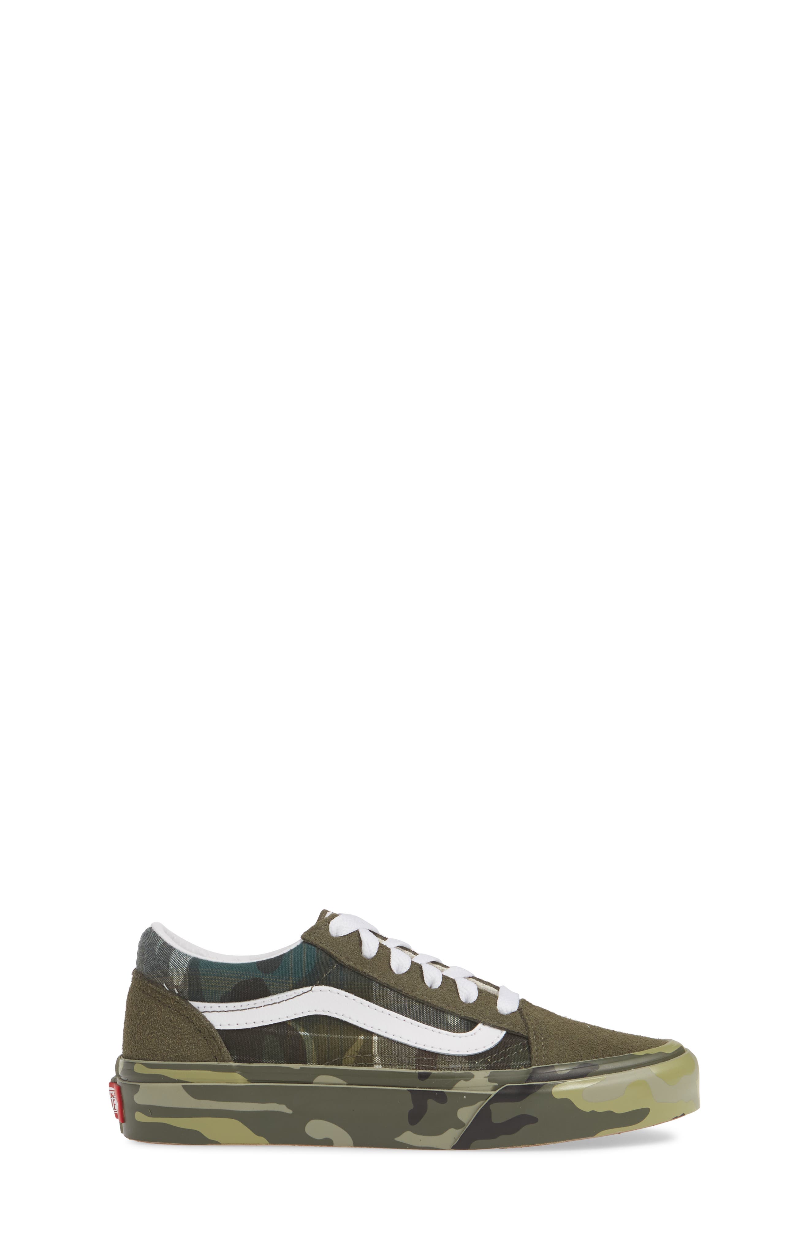 Vans Old Skool Sneaker, Alternate, color, 