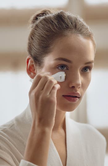 Sisleÿa L'Integral Anti-Age Eye & Lip Contour Cream with Massage Tool