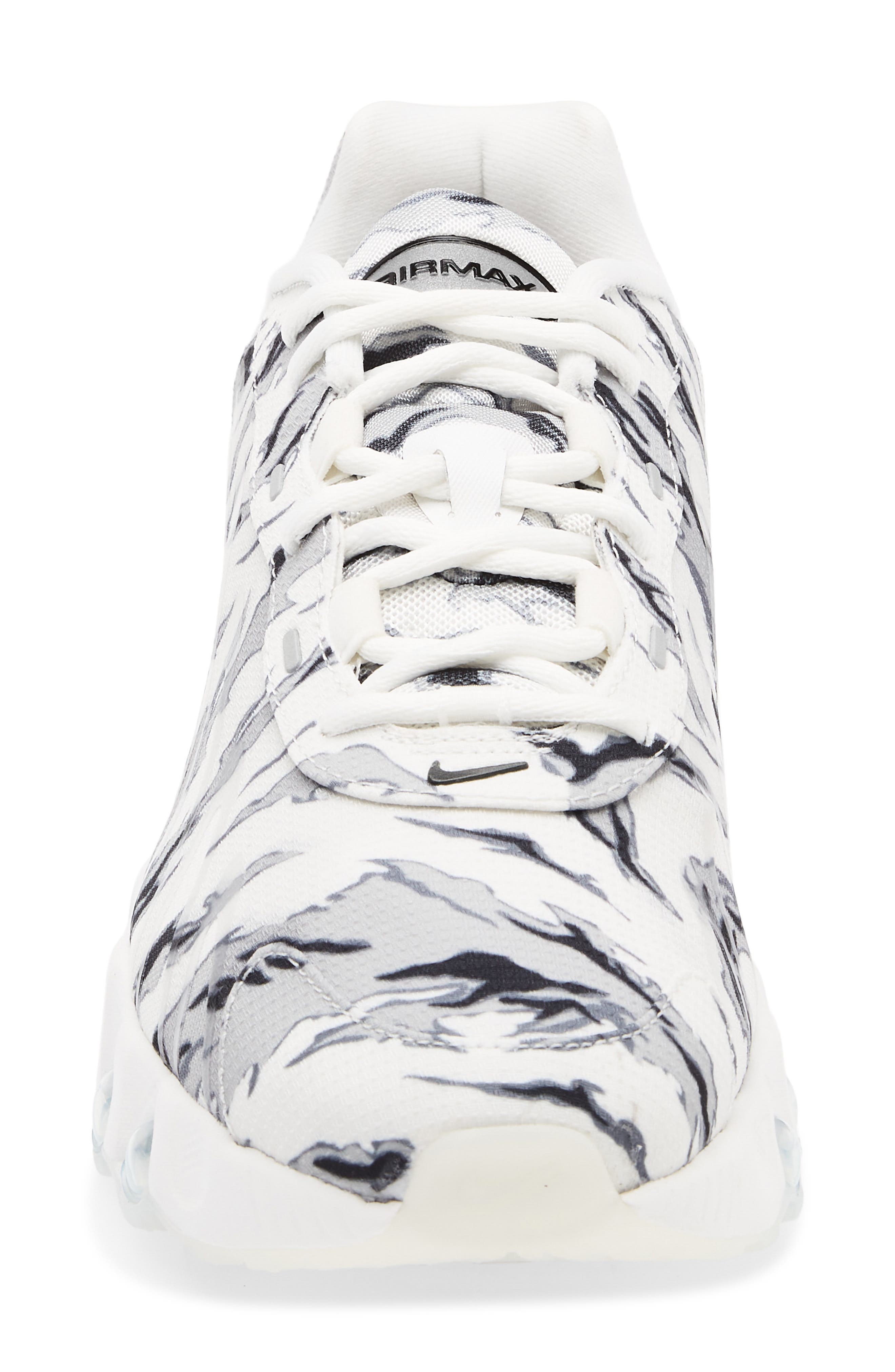 Nike Air Max Dn8 Sneaker, Alternate, color, Summit White/ Cool Grey