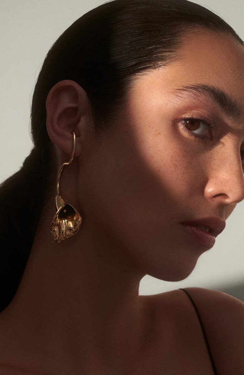Lady Grey Calla Lily Drop Earrings, Alternate, color, Gold
