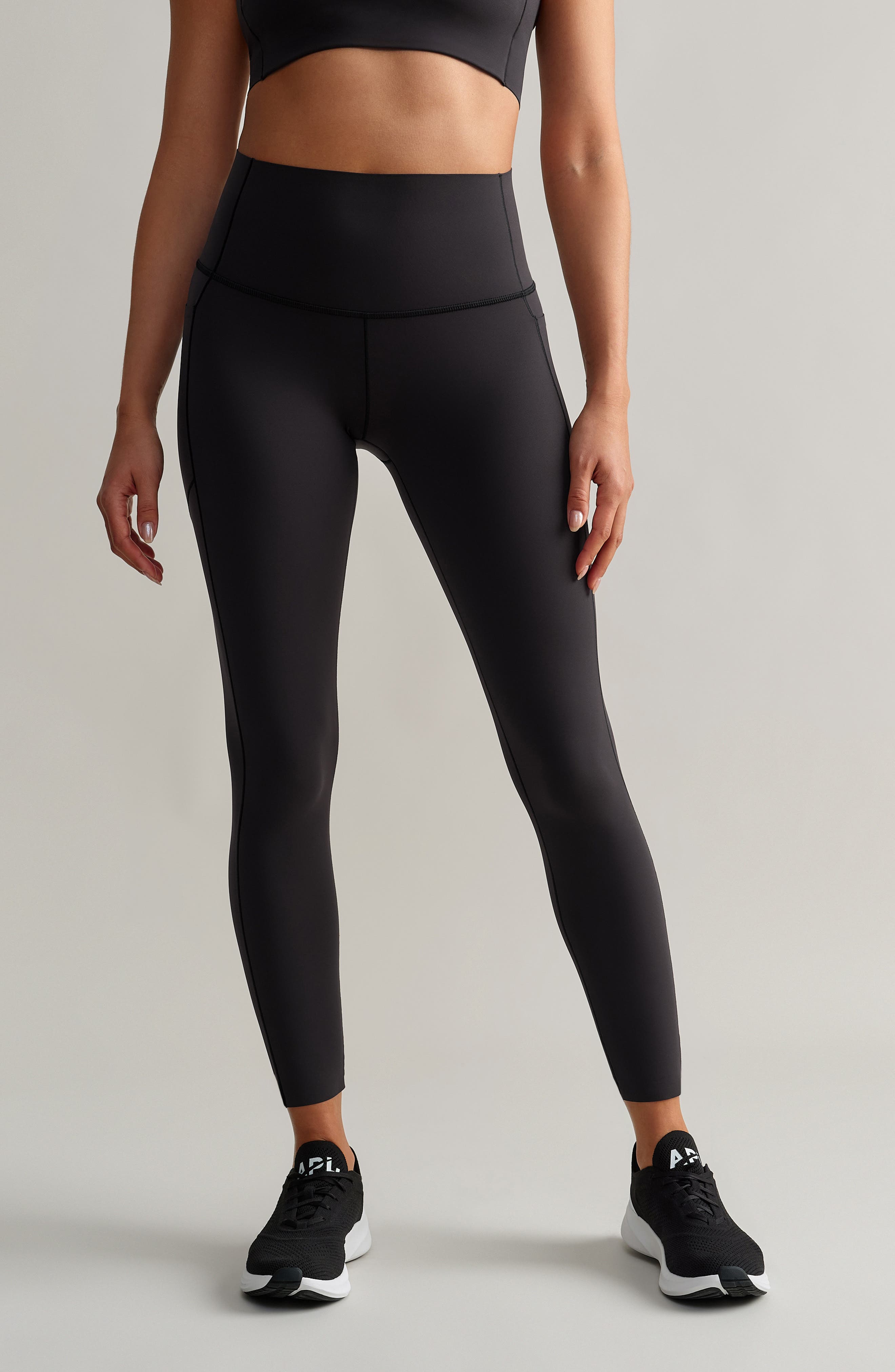 Rhone Defy Compression 7/8 Pocket Leggings