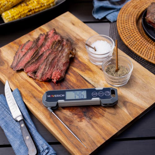 Maverick Temp & Time Thermocouple Instant Read Thermometer In Blue
