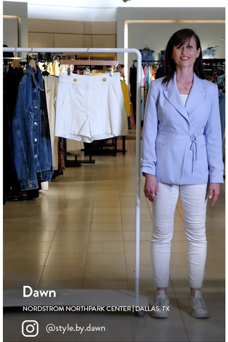 Runo Linen Blend Shorts video