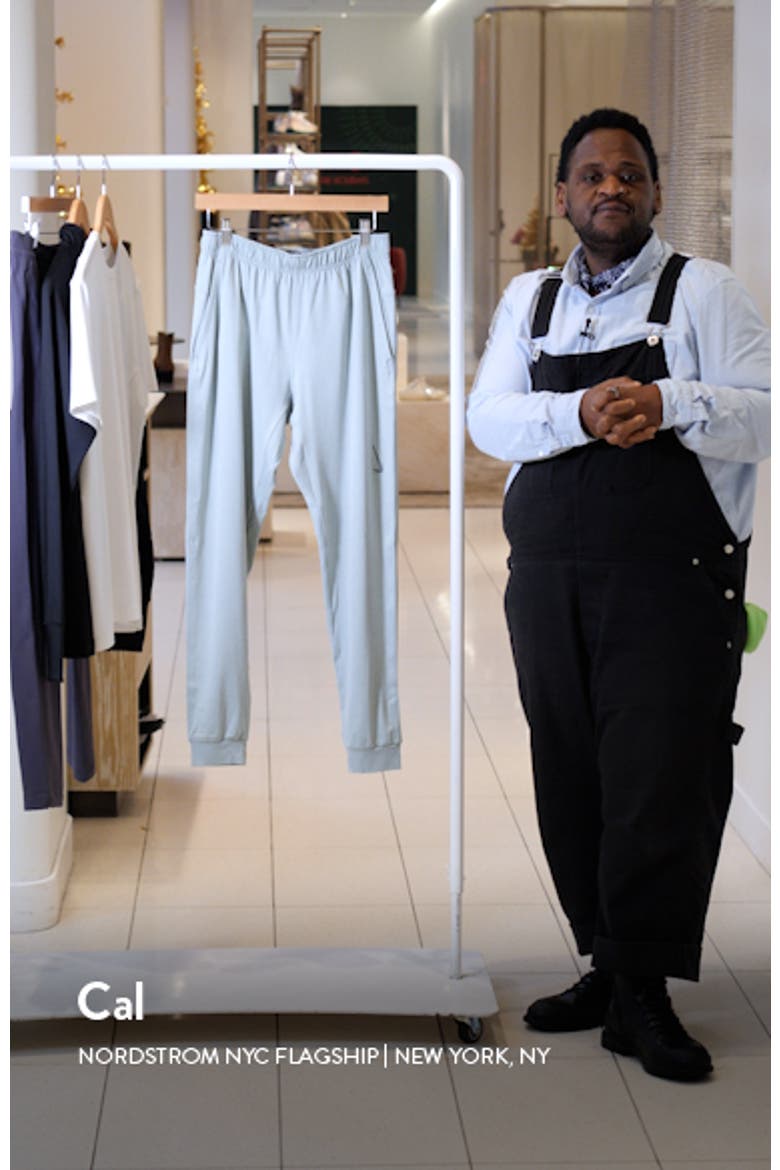 Dri-Fit Men's Pocket Yoga Pants video
