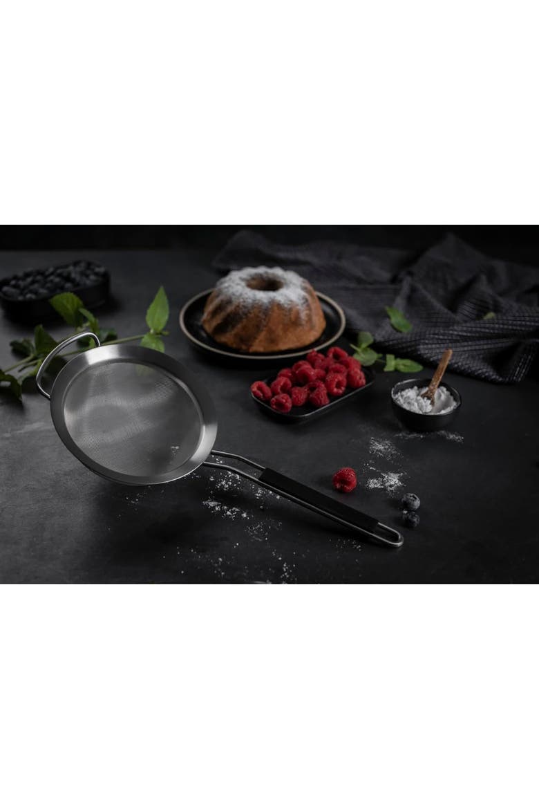 Essential Large Strainer, Stainless Steel Fine Mesh, Alternate, color, Silver