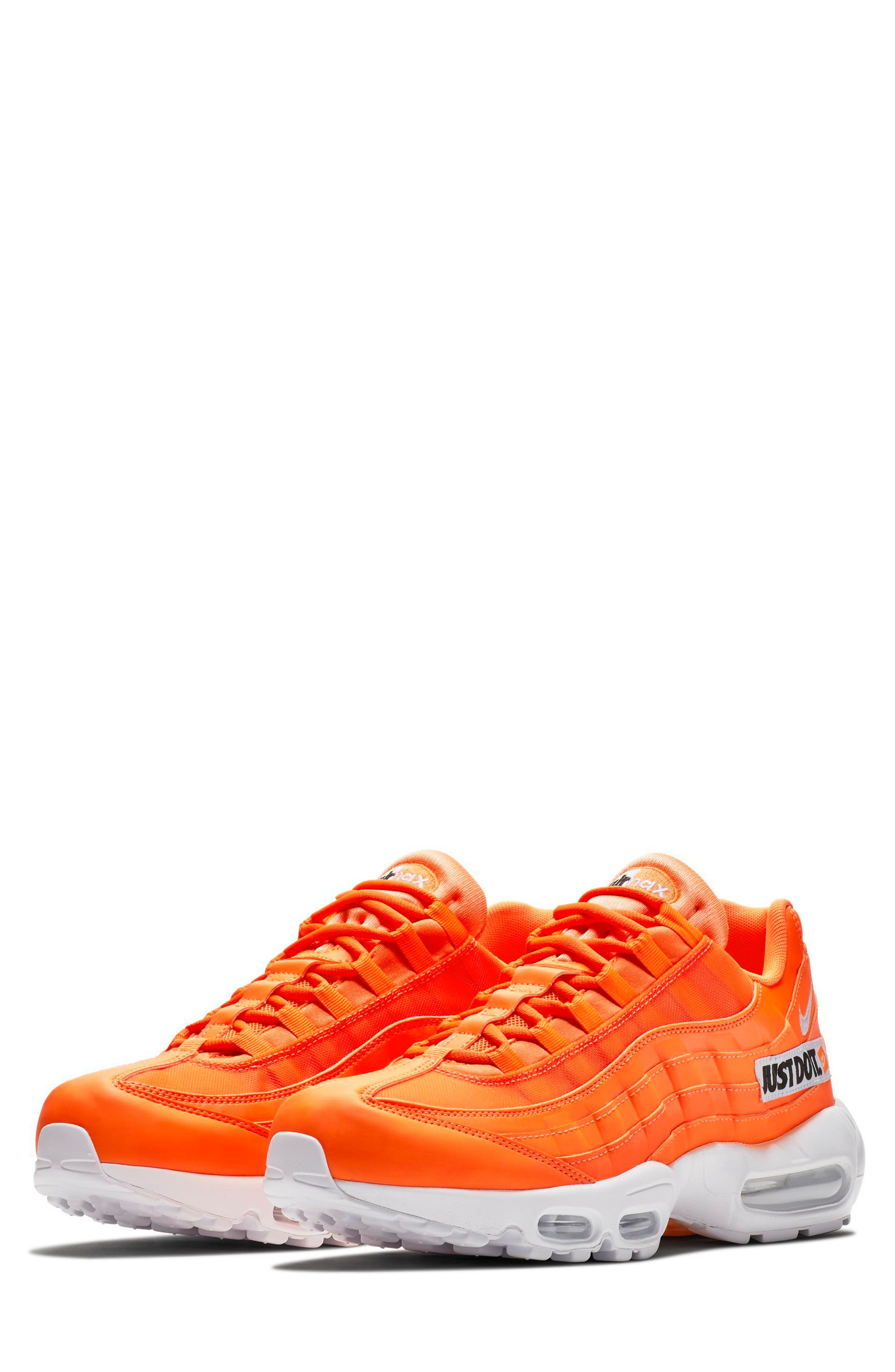 Nike Air Max 95 SE Running Shoe, Main, color, 