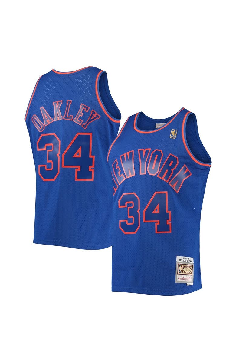 Mitchell & Ness Men's Mitchell & Ness Charles Oakley Blue New York Knicks 1996-97 Hardwood Classics Swingman Jersey, Main, color,