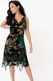 Unique Vintage 1920s Hemingway Flapper Dress