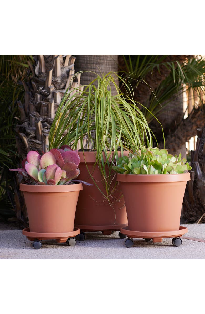 Bloem Fiskars 95124C Round Plant Caddy For 16Inch To 20Inch Planters Clay, Alternate, color, Brown