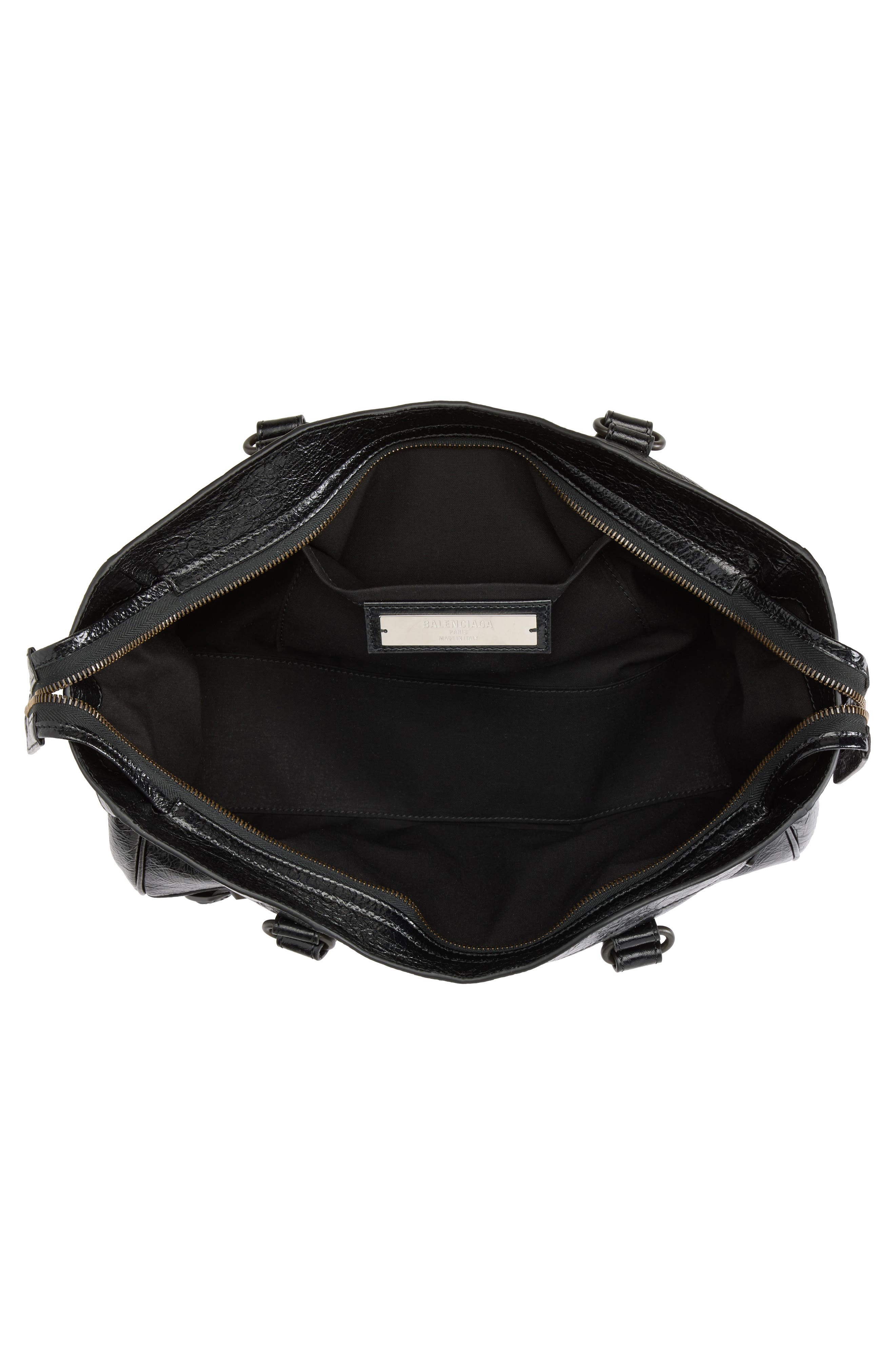 Le City East West Leather Shoulder Bag, Alternate, color, 1000 BLACK