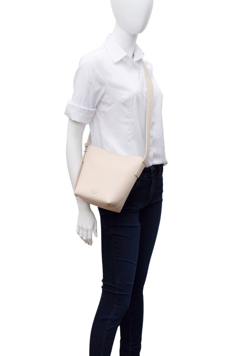 New Amsterdam Leatherworks Jayden Calfskin Leather Bucket Bag, Alternate, color, Ivory