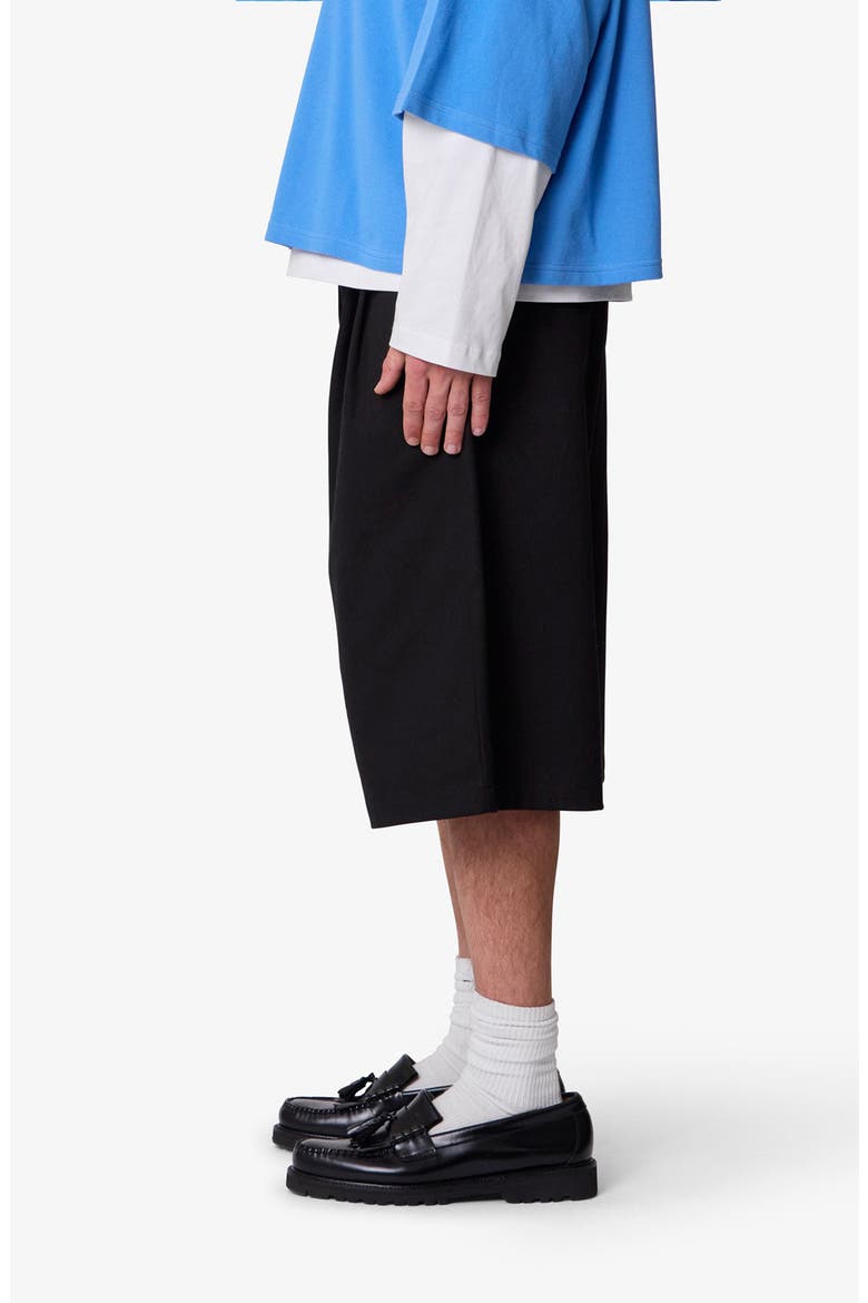 Baggy Fit Pleated Cotton Twill Shorts, Alternate, color, BLACK