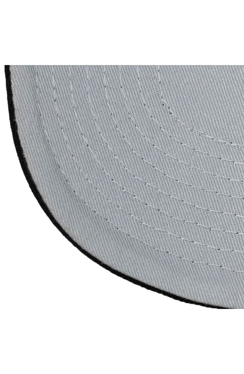 Mitchell & Ness Men's Mitchell & Ness Light Blue/Black Seattle Kraken Underarch Two-Tone Pro Crown Snapback Hat, Alternate, color, Light Blue