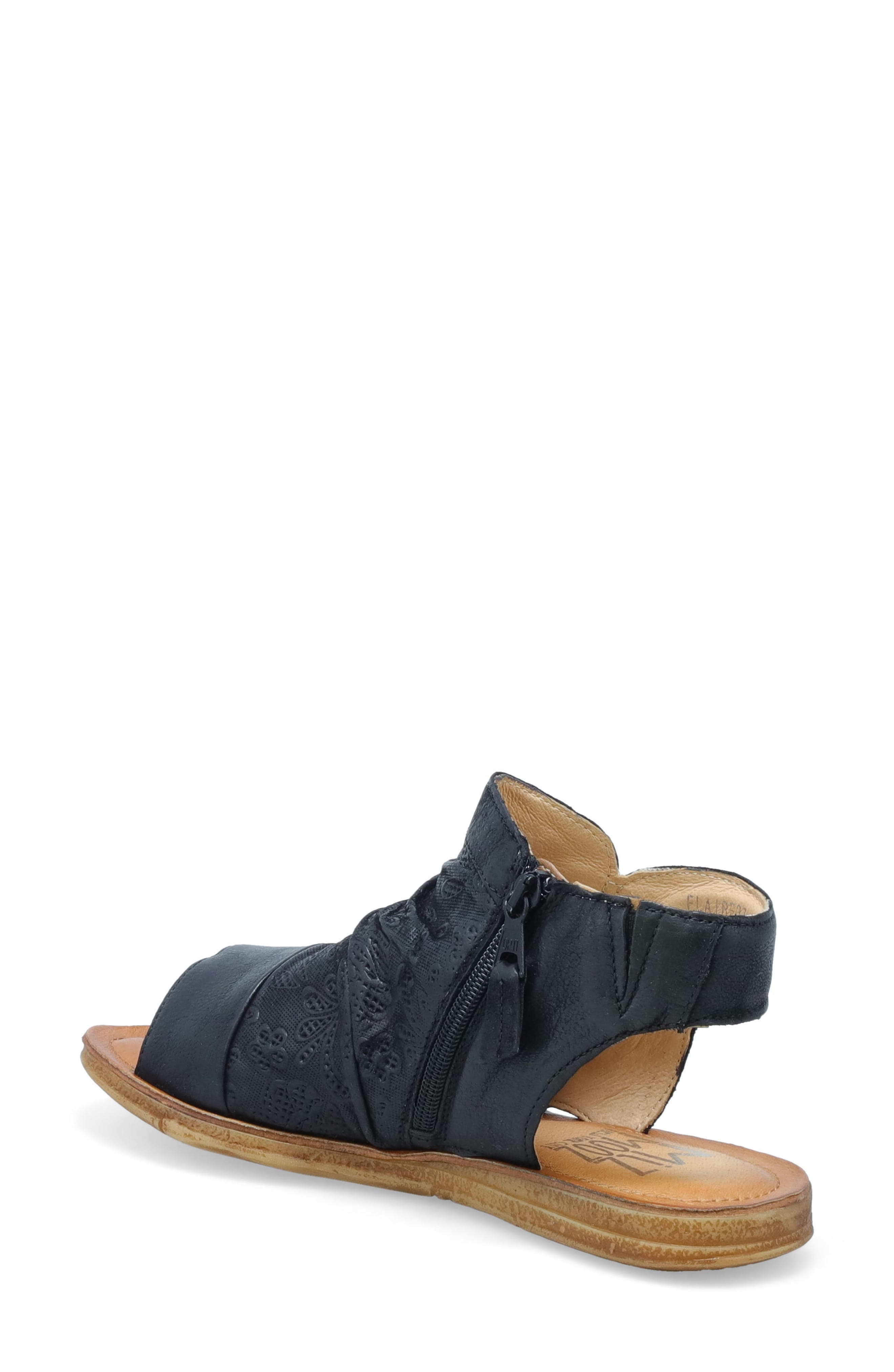 Miz Mooz Flaire Scrunch Leather Sandal, Alternate, color, 