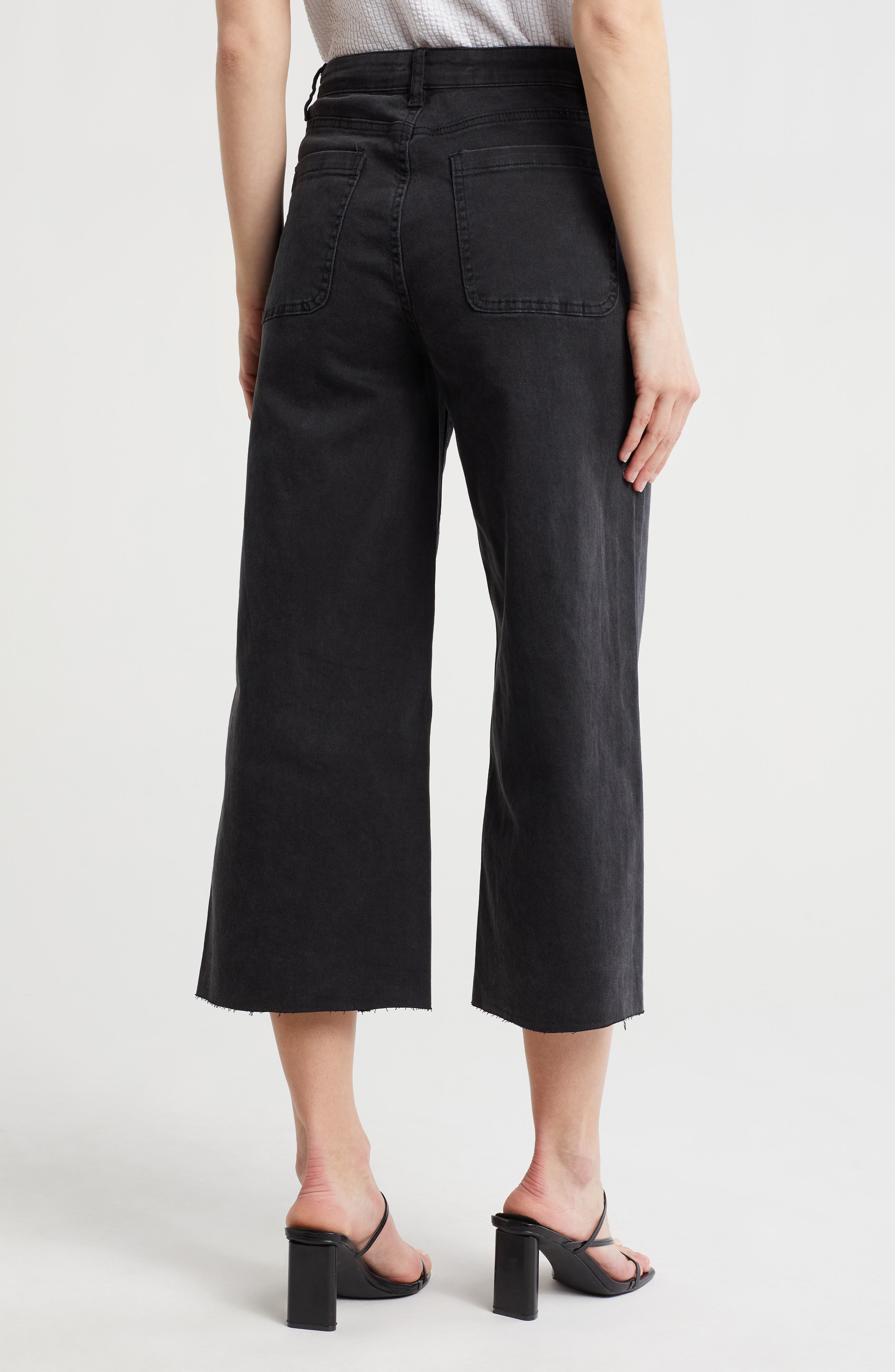Crop Raw Hem Jeans