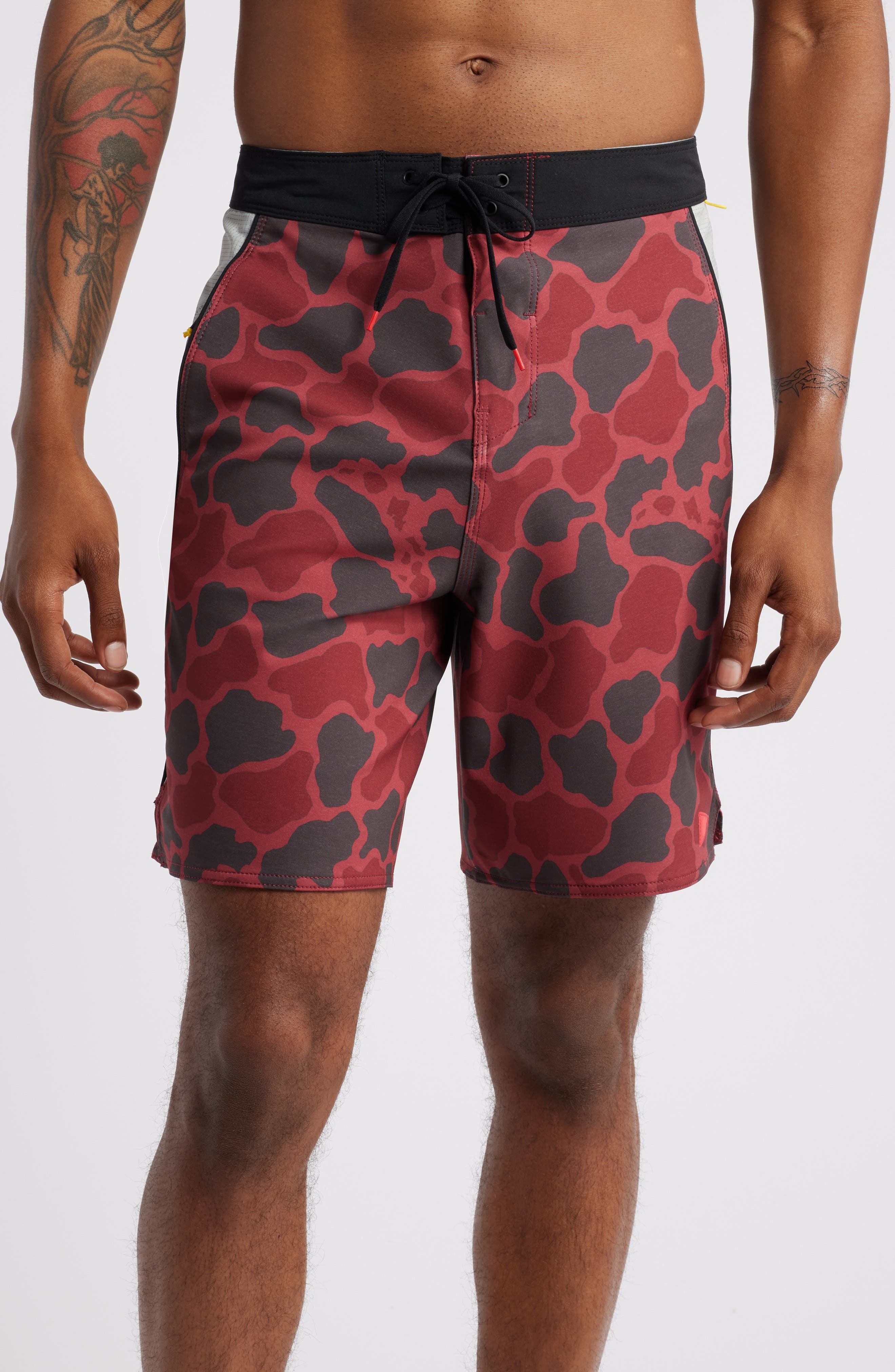 selected MAROON CAMO